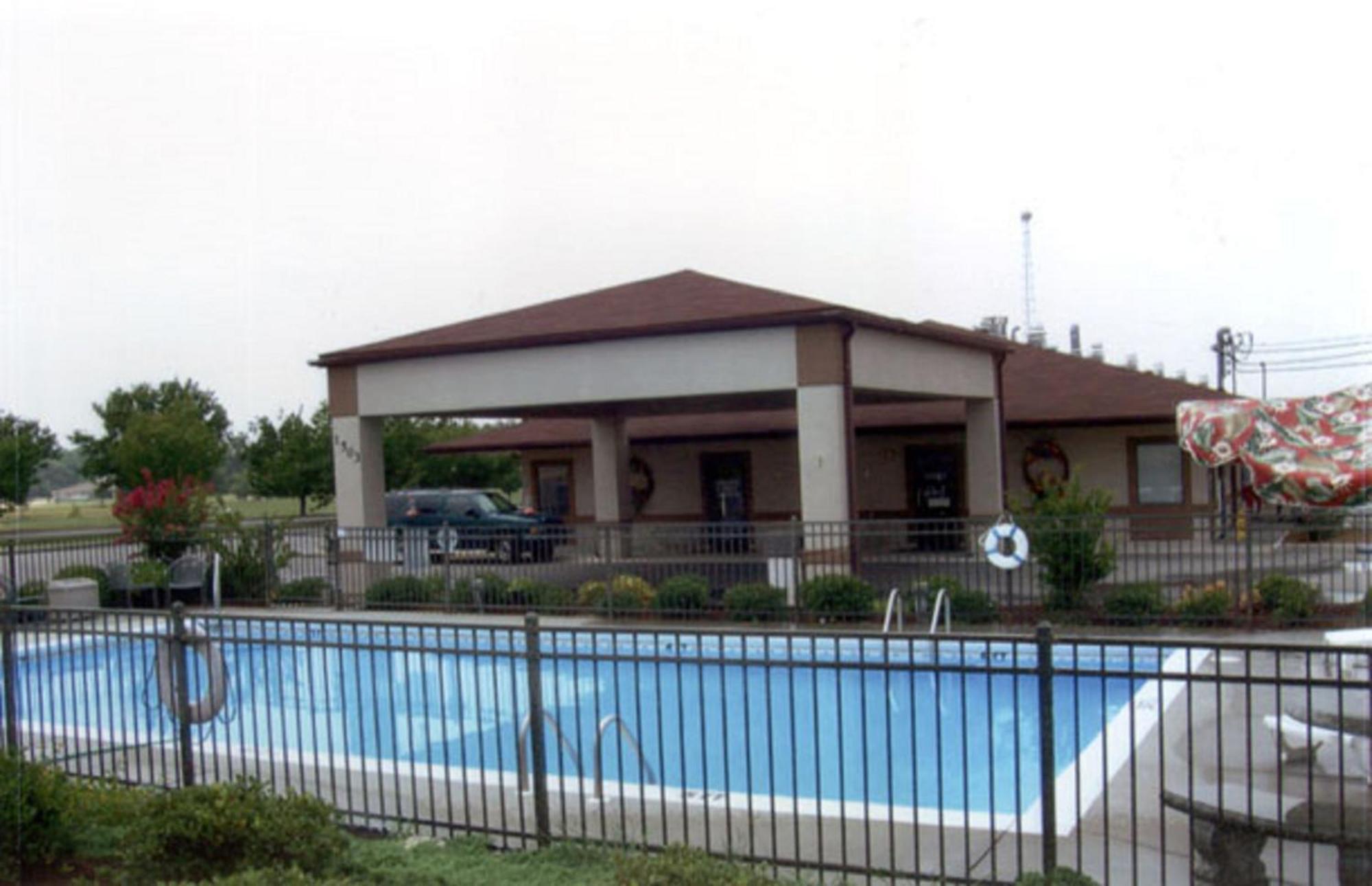 Briarwood Inn Of Geneva Extérieur photo